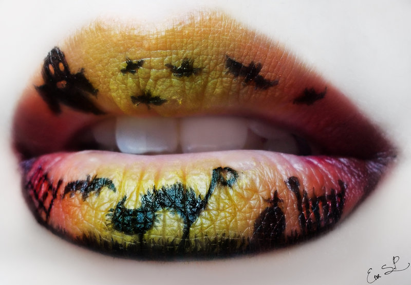 Illustration for article titled This incredible, spooky Lip Art is perfect for October